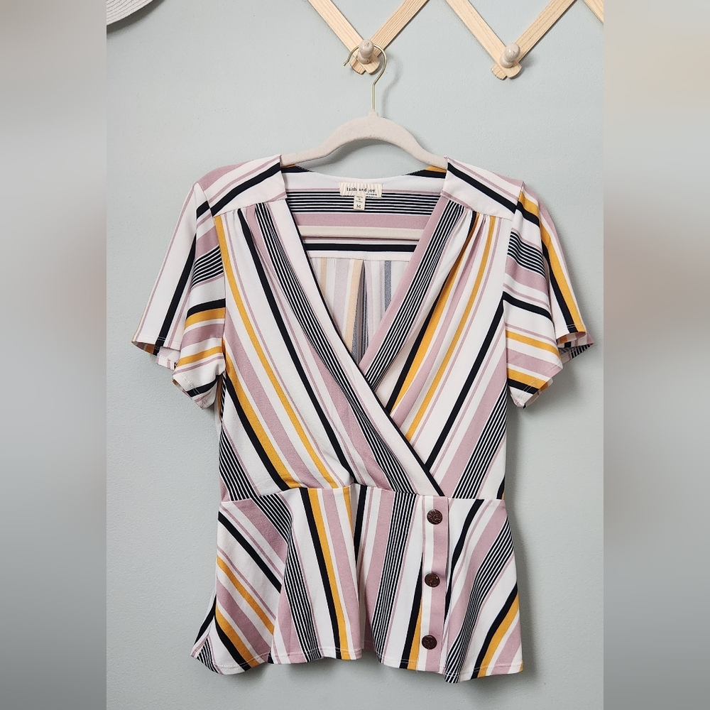 Faith and Joy blouse size M Like New